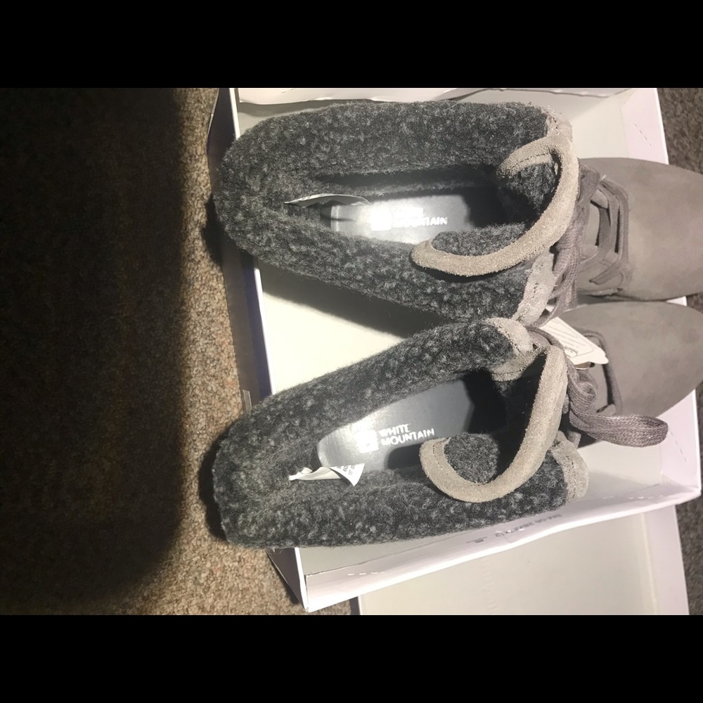 🆕 White Mountain {KOKO} Suede Wedge Heel Faux Fur Lined Booties - Picture 10 of 15
